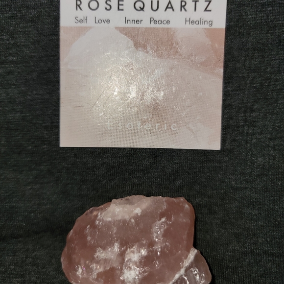 Rose Quartz Crystal Uncut - Picture 3 of 7
